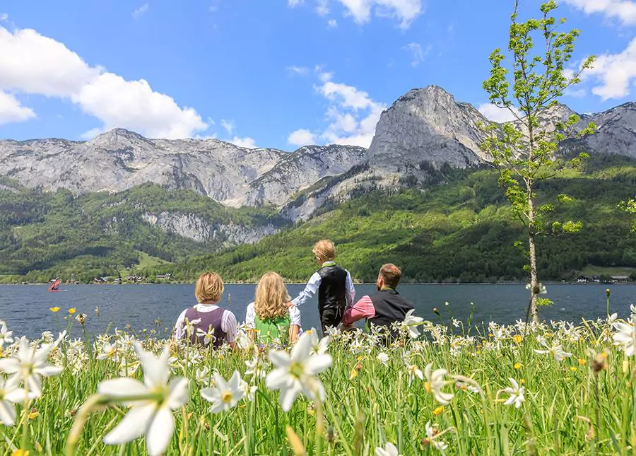 Narzissenfest Busreise nictours