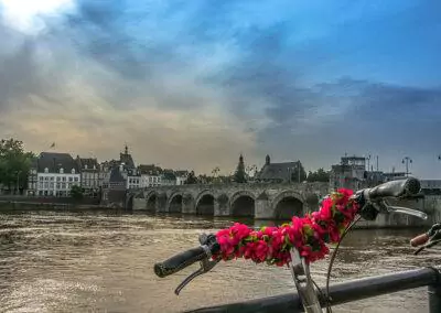 Fahrrad mit Blumenschmuck