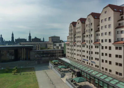 Maritim Hotel Dresden Busreise nictours 2026