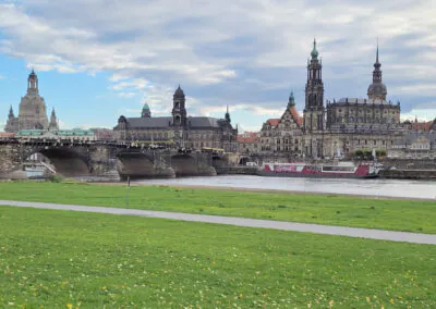 Dresden Semperoper Busreise nictours 2026
