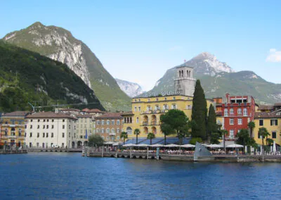 Goldener Oktober am Gardasee Busreise nictours 2026