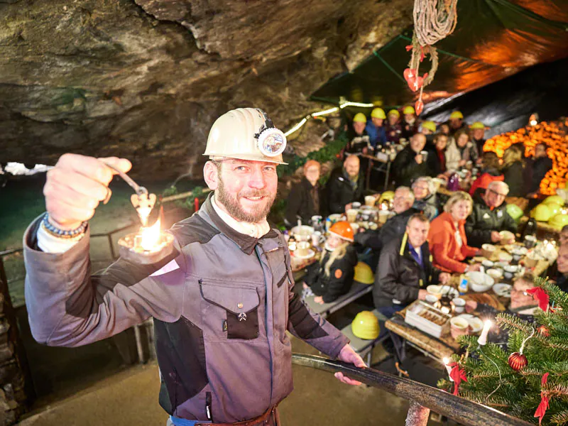 METTENSCHICHT IM MARIE LOUISE STOLLN