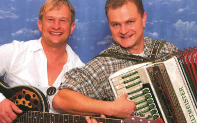 MARTINSGANSESSEN MIT DEN WALDSPITZBUBEN